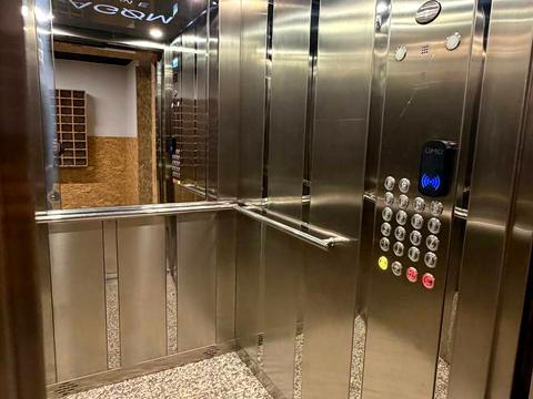 квартира за адресою Космічна вул., 5