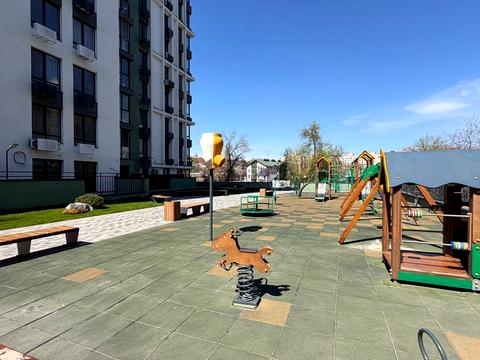 квартира за адресою Космічна вул., 5