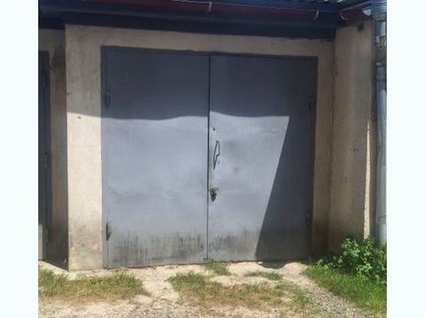 паркомісце за адресою Української Дивізії вул., 18