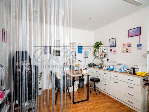 комерційна за адресою Ломоносова, 1