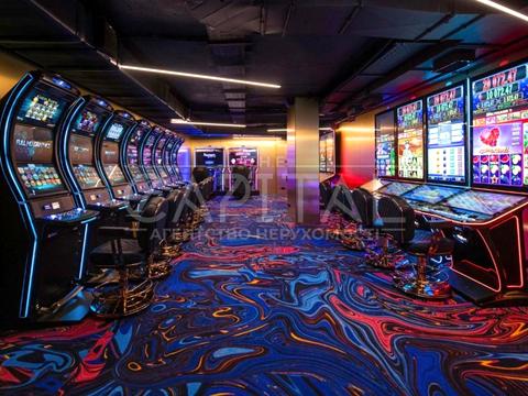 комерційна за адресою Ярослава Мудрого вул., 15