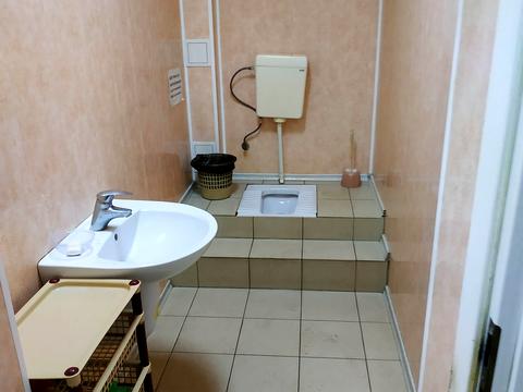 комерційна за адресою Батумська вул., 11