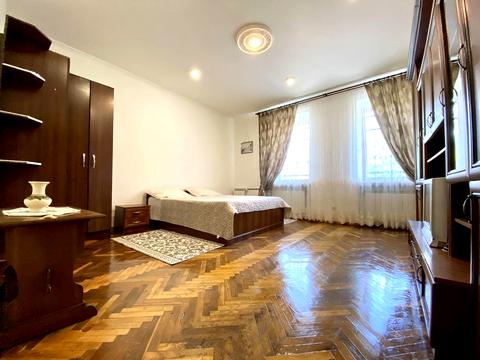 квартира за адресою Богдана Котика вул., 1