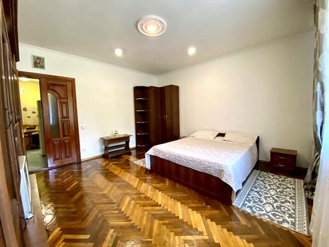 квартира за адресою Богдана Котика вул., 1