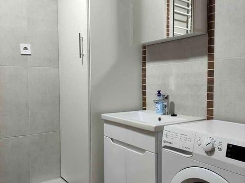 квартира по адресу Угорская ул., 14г