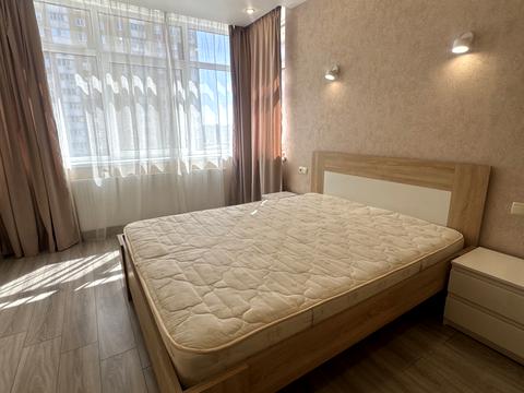 квартира за адресою Олександра Олеся вул., 2-А