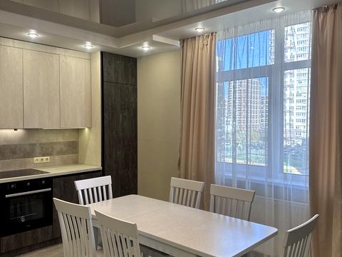 квартира за адресою Олександра Олеся вул., 2-А