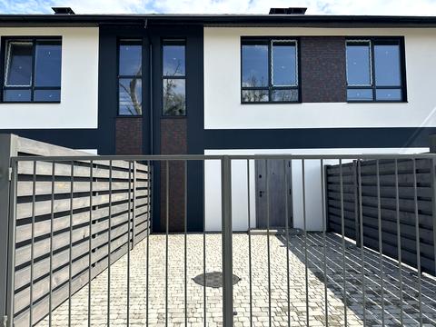 будинок за адресою Леонтовича вул.