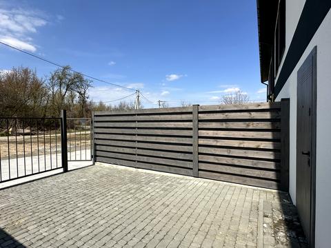 будинок за адресою Леонтовича вул.