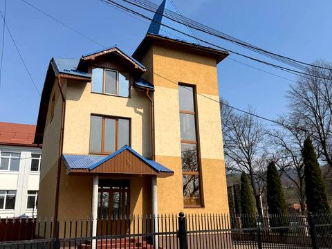 коммерческая по адресу Рокосівська, 3