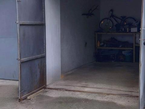 паркомісце за адресою Української Дивізії вул., 8