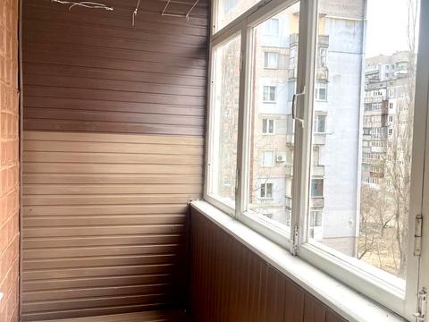 квартира за адресою Космонавтів вул., 152