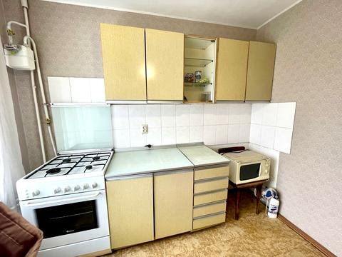 квартира за адресою Космонавтів вул., 152