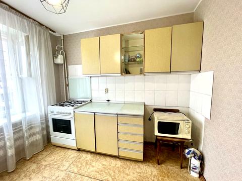 квартира за адресою Космонавтів вул., 152