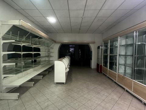 комерційна за адресою Івана Франка вул., 65