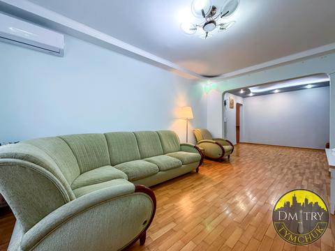 квартира за адресою Рональда Рейгана вул., 42