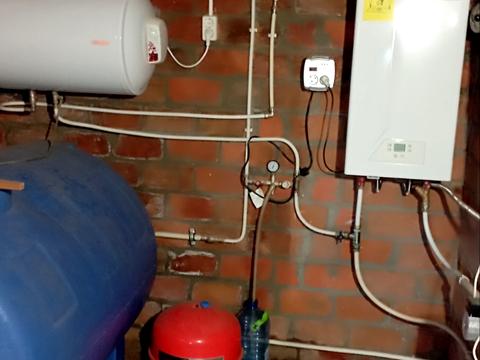 будинок за адресою Атаманюка вул.