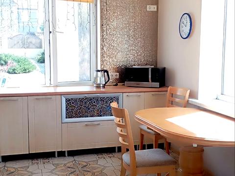 будинок за адресою Атаманюка вул.