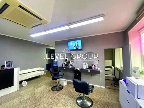 комерційна за адресою Володимира Івасюка просп. (Героїв Сталінграду), 65