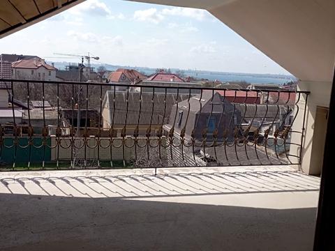 будинок за адресою Атаманюка вул.