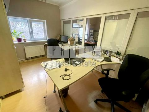 комерційна за адресою Науки просп., 33А