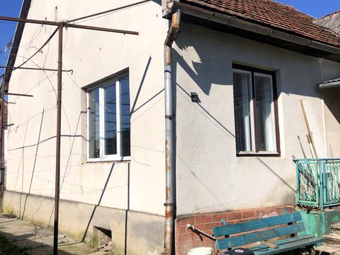 будинок за адресою с. Нове Давидково, Набережна