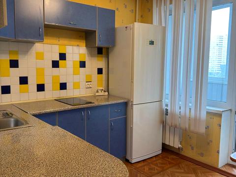 квартира за адресою Голосіївський просп. (40-річчя Жовтня), 7