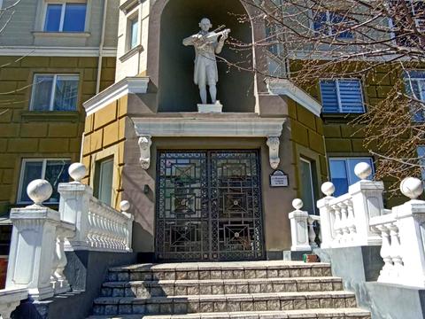 квартира за адресою Міланська вул., 22