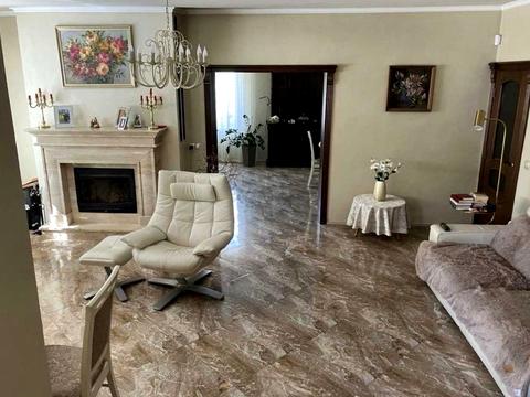 будинок за адресою Волошина