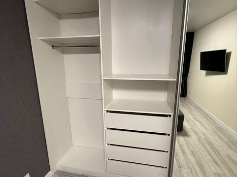 квартира за адресою Машинобудівників вул., 27