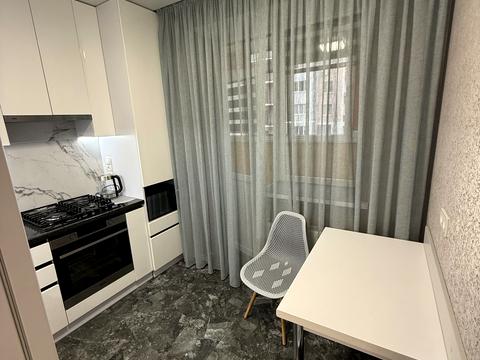 квартира за адресою Машинобудівників вул., 27