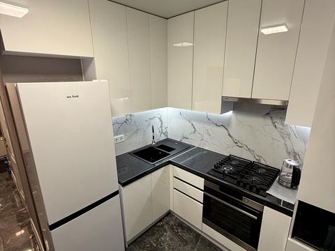 квартира за адресою Машинобудівників вул., 27