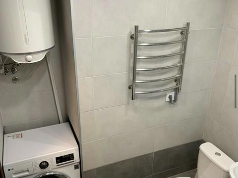 квартира за адресою Софії Русової вул., 5-Б