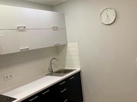 квартира за адресою Софії Русової вул., 5-Б