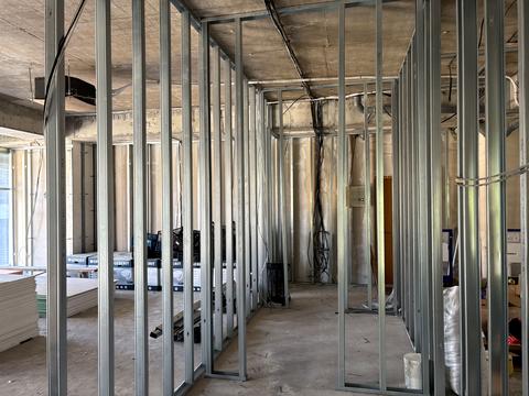 комерційна за адресою Мечникова вул., 19