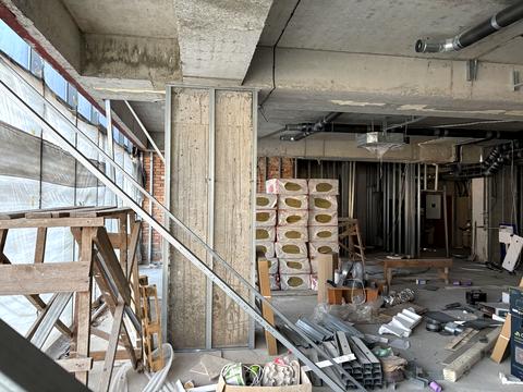 комерційна за адресою Мечникова вул., 19