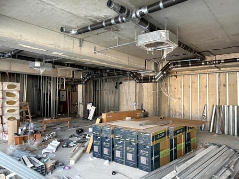 комерційна за адресою Мечникова вул., 19