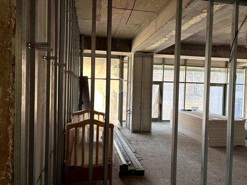 комерційна за адресою Мечникова вул., 19