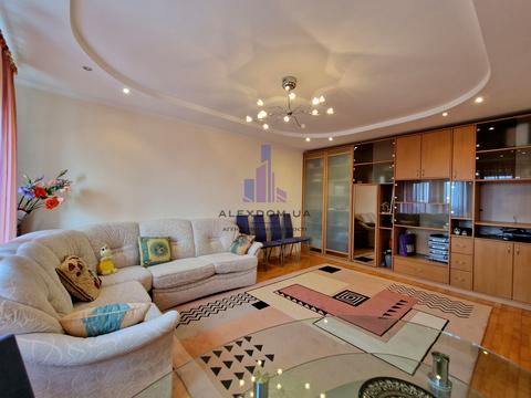 квартира за адресою Михайла Котельникова вул., 37-А