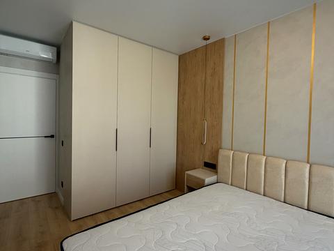 квартира по адресу Олександра Олеся ул., 27-А