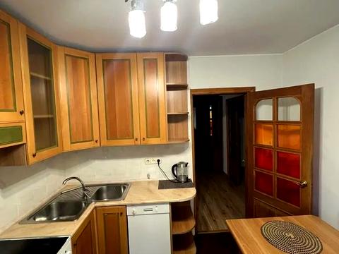 квартира за адресою Київ, Тарасівська вул., 21