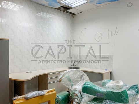 коммерческая по адресу Calle Dilova ул. (Димитрова), 7