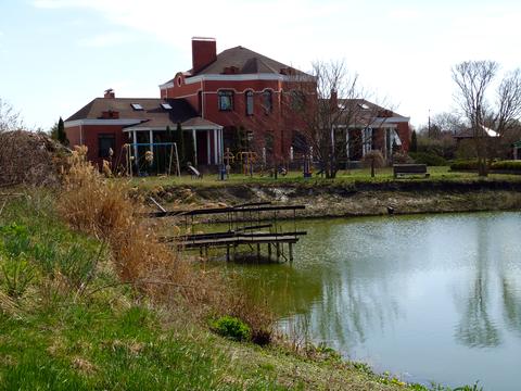 будинок за адресою Тиха, 2