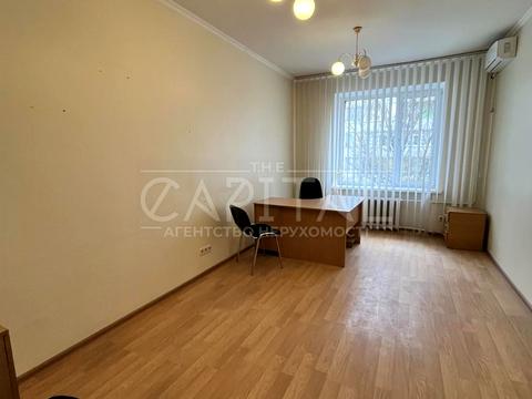 коммерческая по адресу Амвросия Бучмы бульв., 5