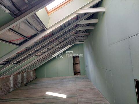 комерційна за адресою Хрещатик вул. (Kreschatic), 17