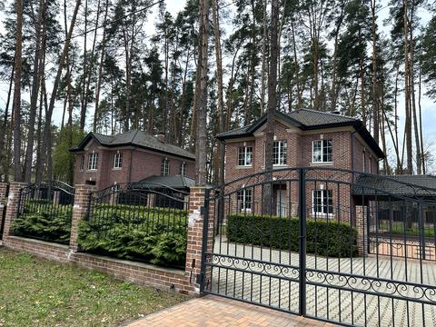 будинок за адресою Патріотів вул.
