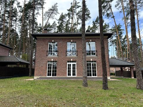 будинок за адресою Патріотів вул.
