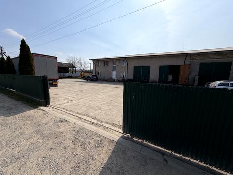 комерційна за адресою Центральна, 12