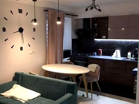 квартира по адресу Героев Полка "Азов ул. (Малиновского маршала), 1