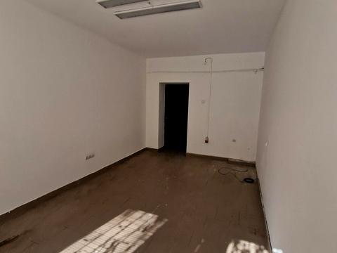 комерційна за адресою Промислова вул., 27